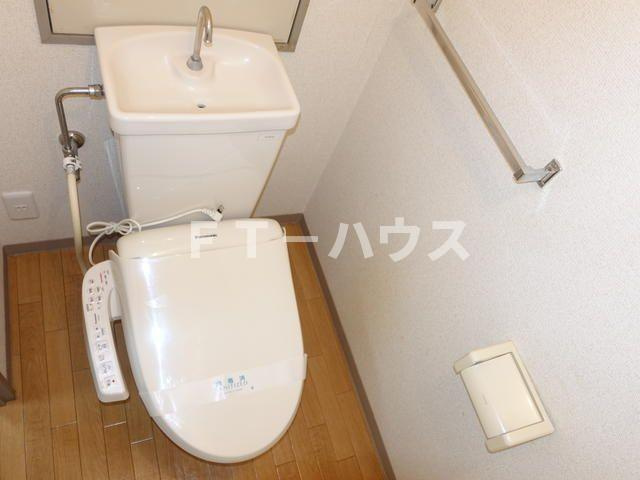 オネスティ大久保弐番館のトイレ|集合ポスト