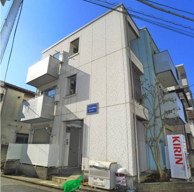 フォレスト原木中山のエントランス