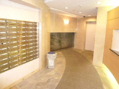 スカイコート本郷東大前第３のエントランス|エントランス