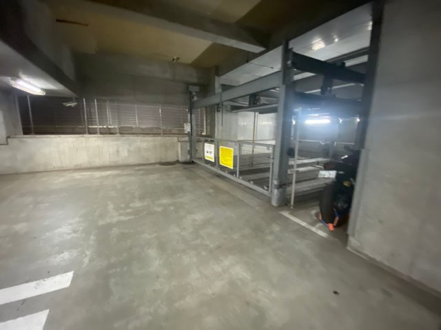 ＳＩＤＥ　Ｏｎｅの駐車場