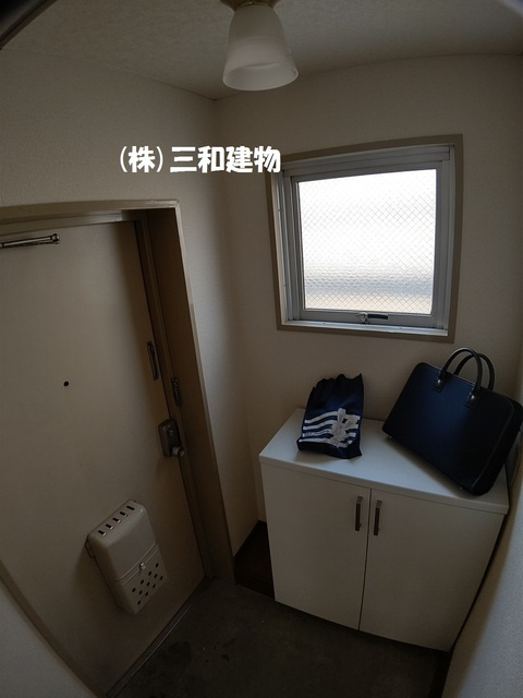 第三藤ホームビルの玄関