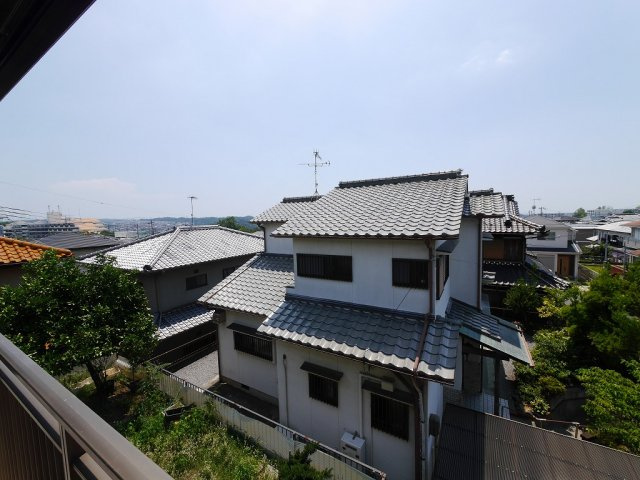 月が丘6丁目貸家の展望
