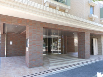 【その他共用部分】 | ネバーランド千里五月が丘北 | マンション入口