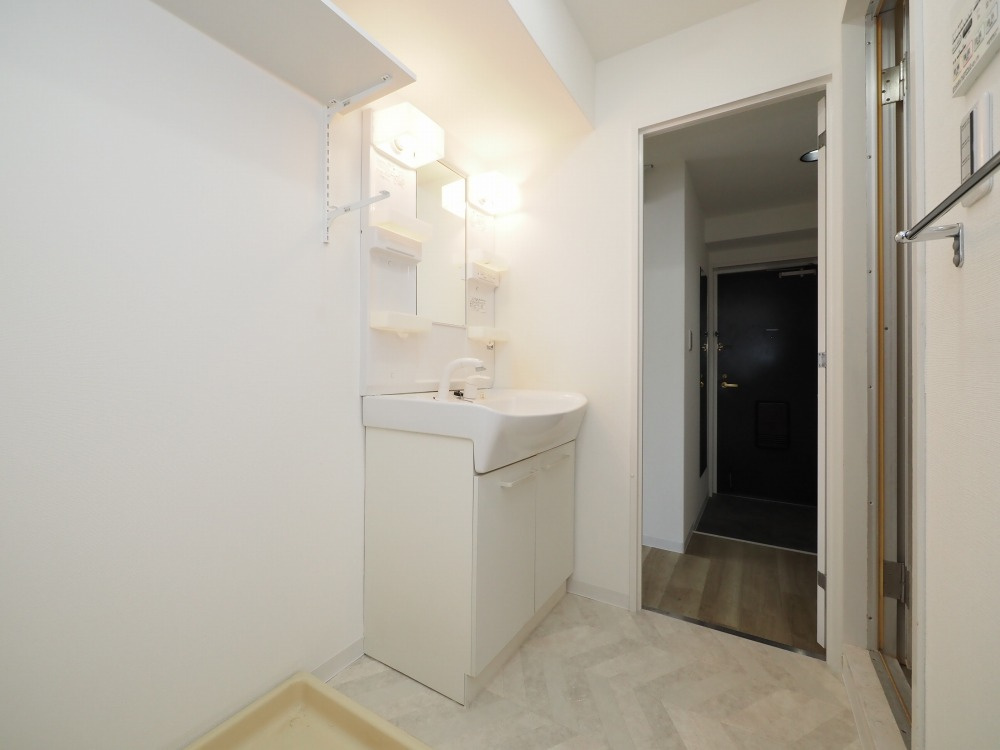 テン・フォーティの独立洗面台