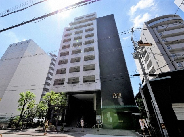 テン・フォーティの外観