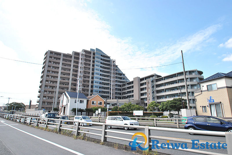 ビッグヴァングランヴァーグ茅ヶ崎の外観