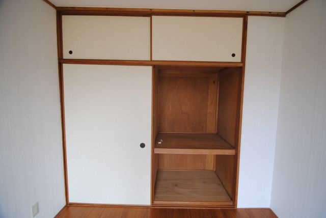 グリーンハイツ飯田の収納|内装イメージ：同物件別室