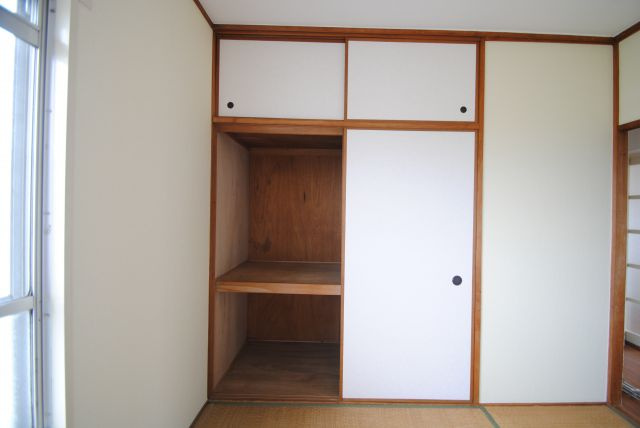 グリーンハイツ飯田の収納|内装イメージ：同物件別室