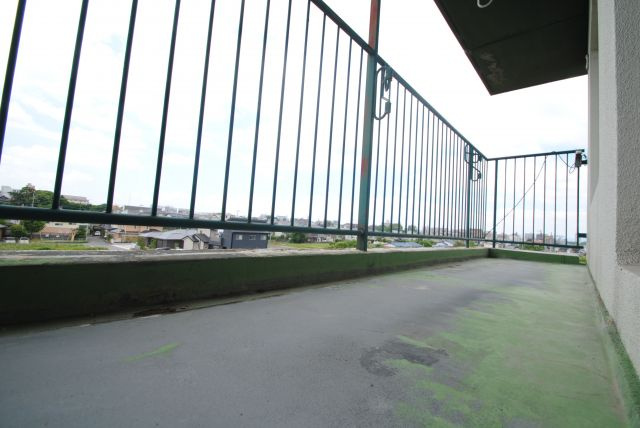 グリーンハイツ飯田のバルコニー|内装イメージ：同物件別室