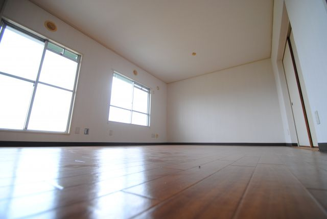 グリーンハイツ飯田の居間・リビング|内装イメージ：同物件別室