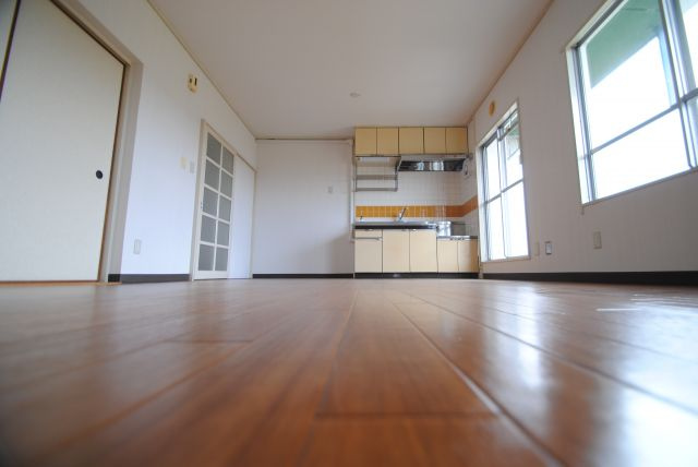 グリーンハイツ飯田の居間・リビング|内装イメージ：同物件別室