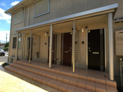 【エントランス】 | （プランドールタウン若木 A）