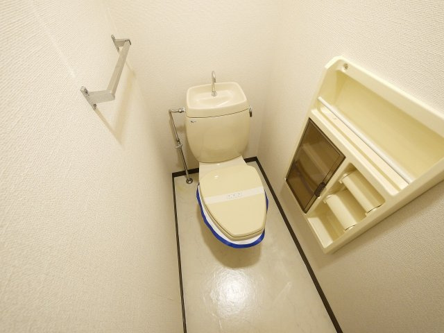ツインハイムのトイレ|落ち着いたトイレです