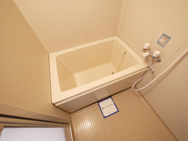 ツインハイムの浴室|コンパクトで使いやすいお風呂です