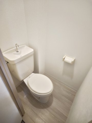 【トイレ】 | ハイツRICO | 落ち着いたトイレです