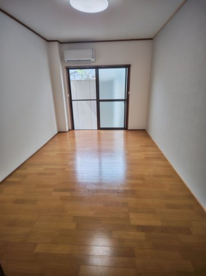 【洋室】 | ハイツRICO | 使い勝手のいい洋室です