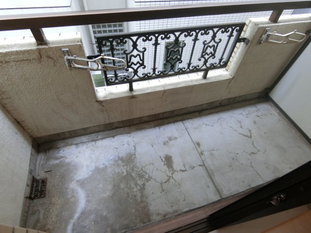 ハイタウン新丸子のバルコニー|他のお部屋の参考写真となります。