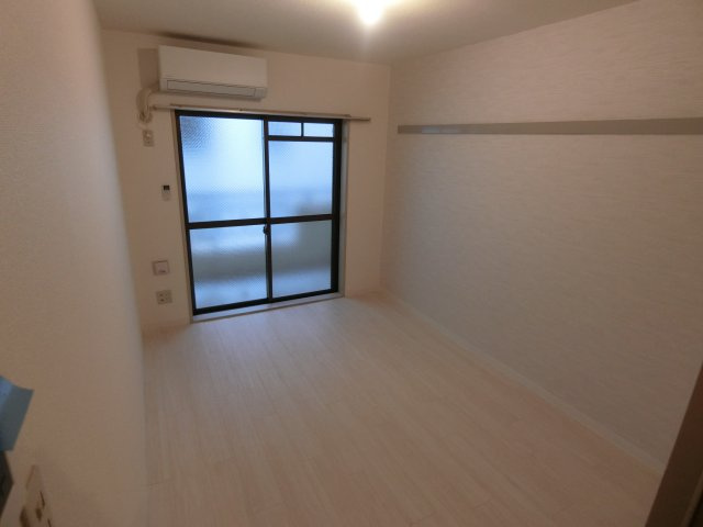 ハイタウン新丸子の居間・リビング|他のお部屋の参考写真となります。