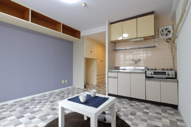 【内装】 | メゾンド山手 | 吊り棚もあります。