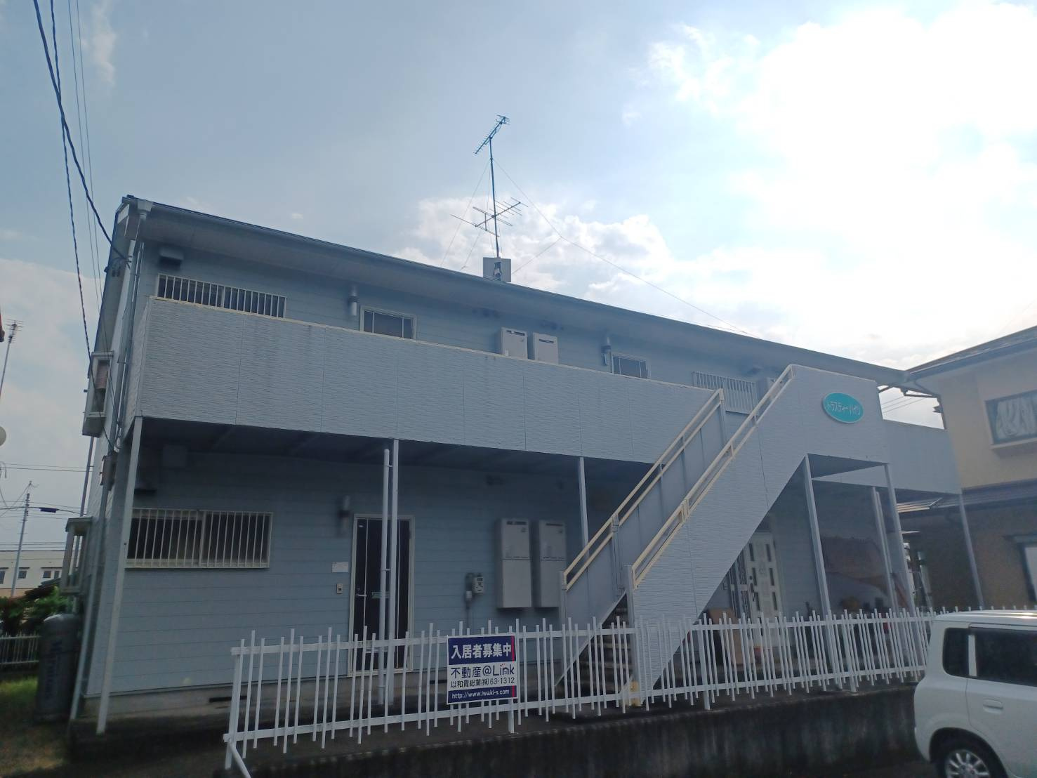 トラスティハイツの外観