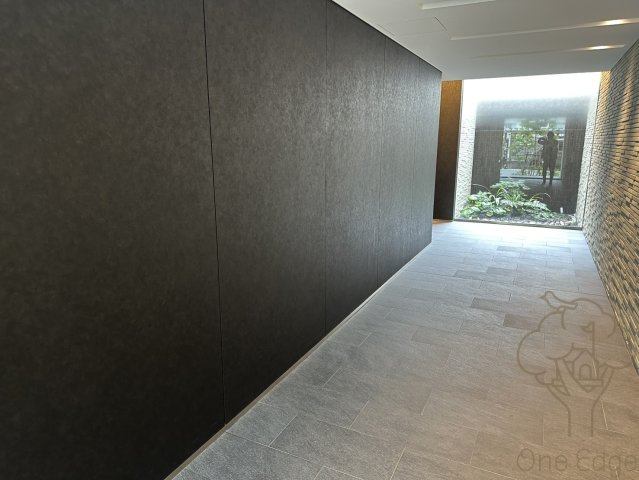 Parkhouse南森町のロビー