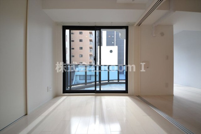 【寝室】 | グラシア堺筋本町 | 落ち着いた色調の寝室です