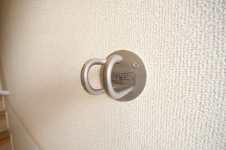 【その他】 | ドミール大島VI | ペット用リードフックです