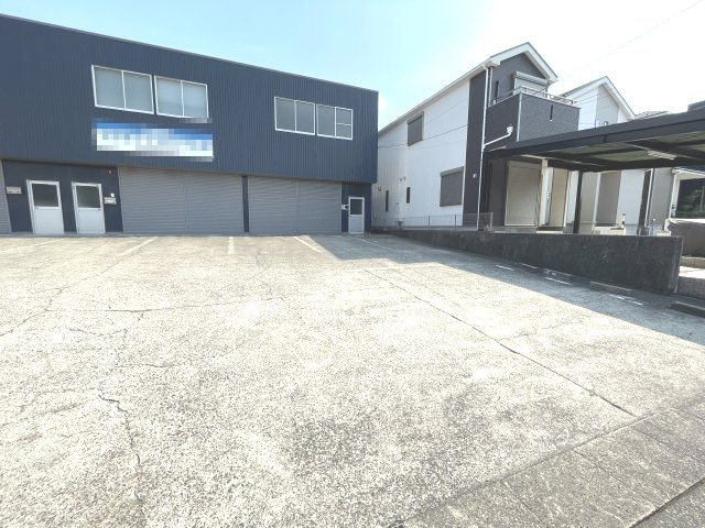 緑区若田３丁目倉庫付事務所の外観