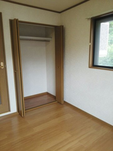 ジュネス黒髪の収納|たっぷりとした収納スペースです