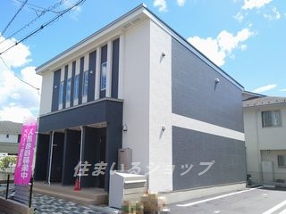 広島市安佐北区亀山４丁目のアパートの外観