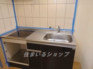 広島市安佐北区亀山４丁目のアパートのキッチン