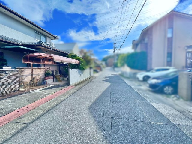 名東区藤森一丁目土地の前面道路含む現地写真