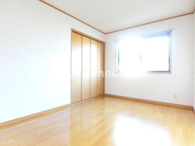 【その他】 | 第８メゾンアカマＢ棟 | ６帖の洋室は寝室として使えます。