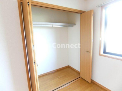 【収納】 | 第８メゾンアカマＢ棟 | クローゼットでお荷物もすっきり収納。