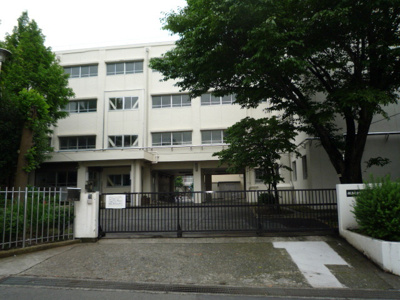 下和泉小学校まで750m