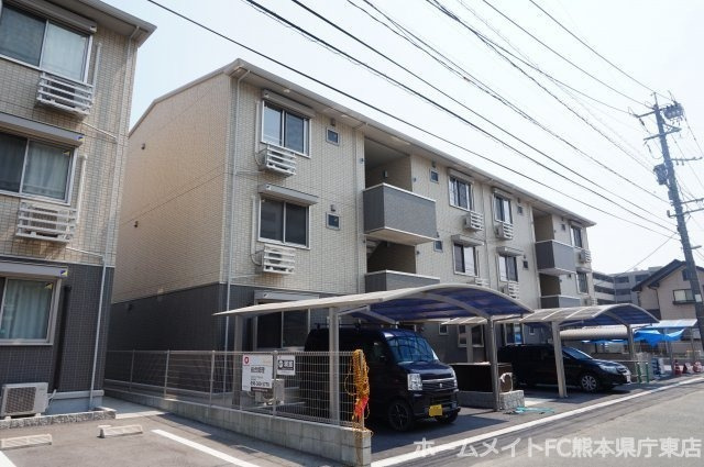 熊本市東区長嶺南３丁目のアパート