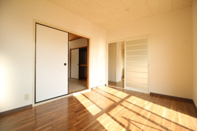 【洋室】 | メゾン浜野B棟