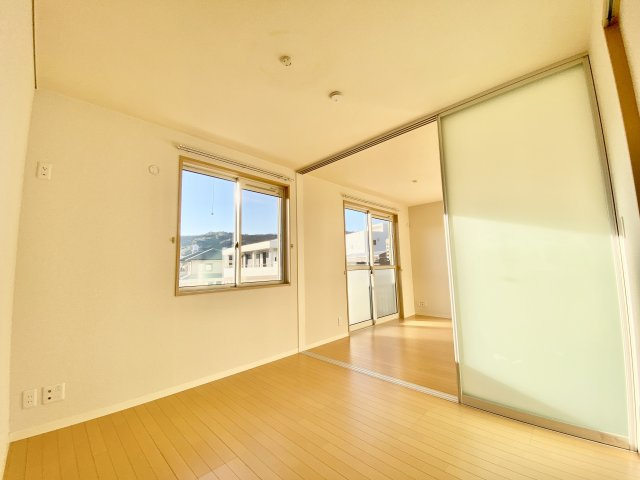 【洋室】 | シャーメゾン岩本