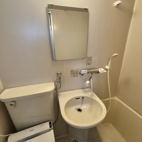 メゾン・ホワイト　Ａ－２の洗面所