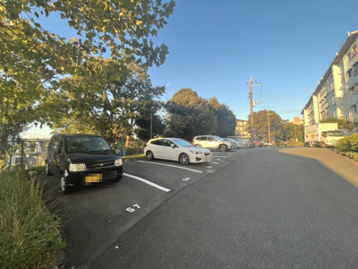 【駐車場】 | ガーデン山団地4号棟 | 駐車場です。