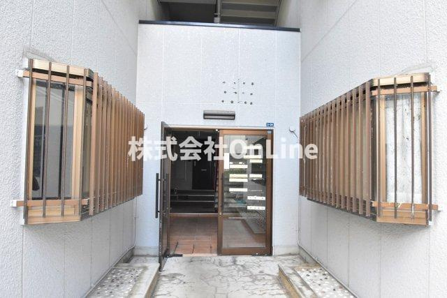 【エントランス】