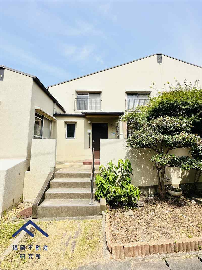 レイクタウン屋形原5棟の外観
