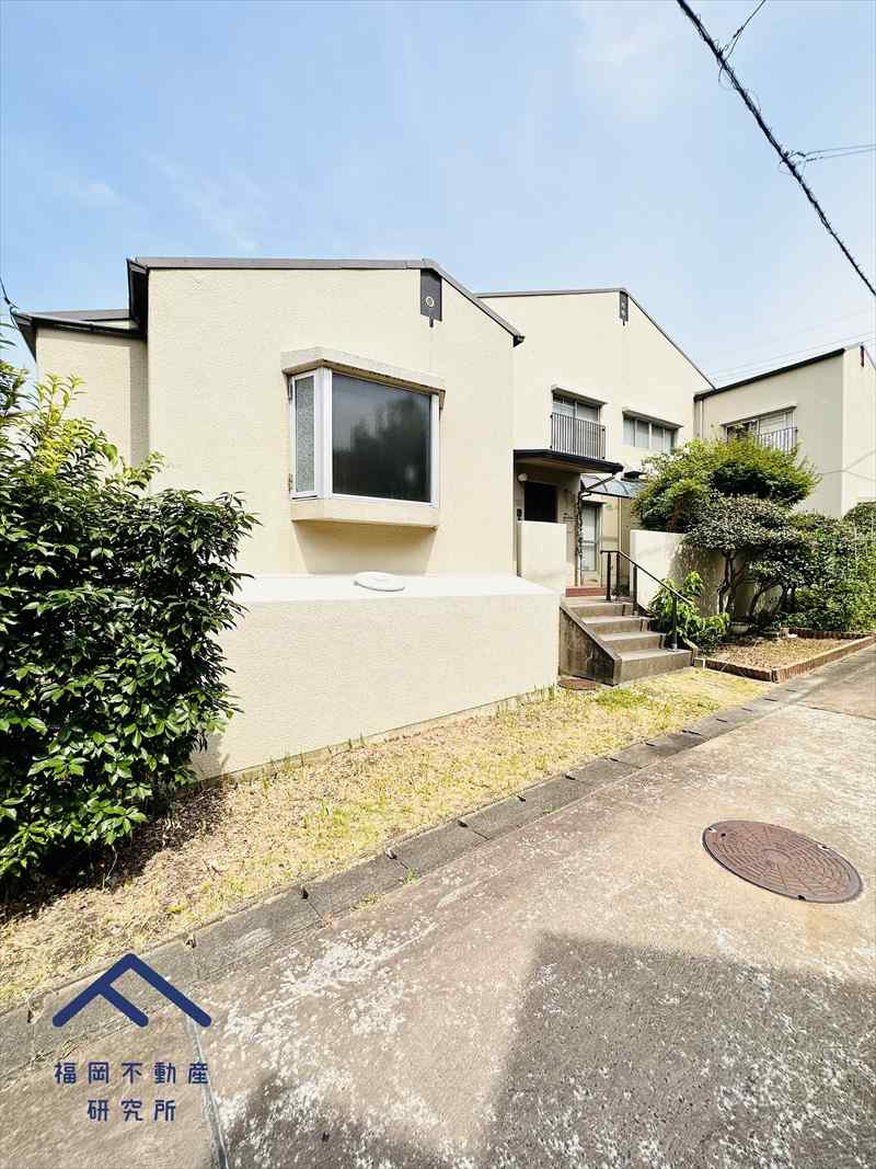レイクタウン屋形原5棟の外観