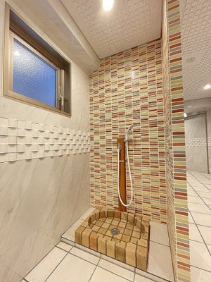 【その他共用部分】 | チェリオふれあいの丘 | ペット足洗い場が付いています♪お散歩帰りに足を洗ってから室内に入ることが出来るので、お部屋の中が汚れません◎