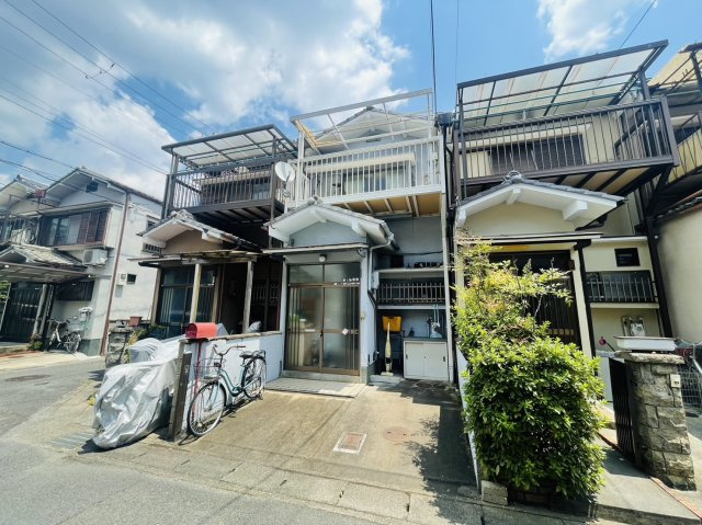 太秦西野町の外観