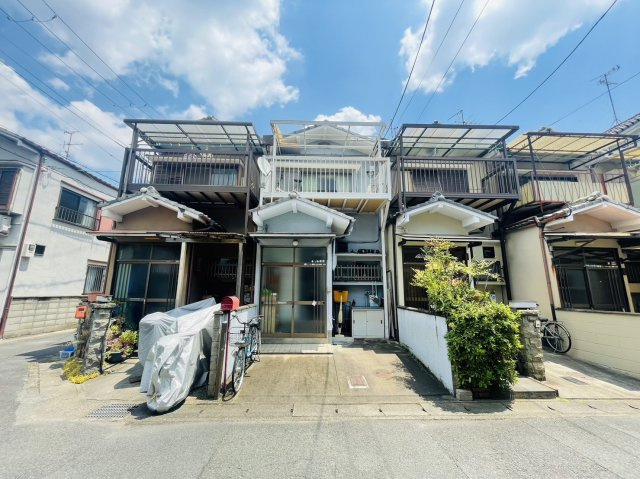 太秦西野町の外観