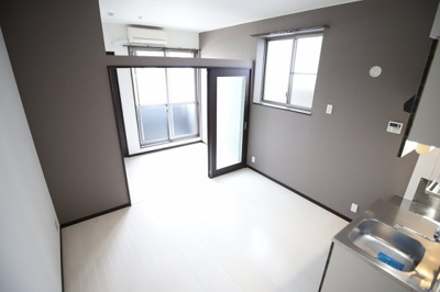 【居間・リビング】 | グランテラスAIRPORT NEXUS(グランテラスエアポートネクサス) | 別号室の写真になります。現況優先。