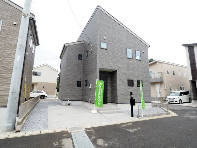 野田市柳沢　中古戸建　2号棟の駐車場|資料請求もお気軽にお問い合わせください(^O^)／