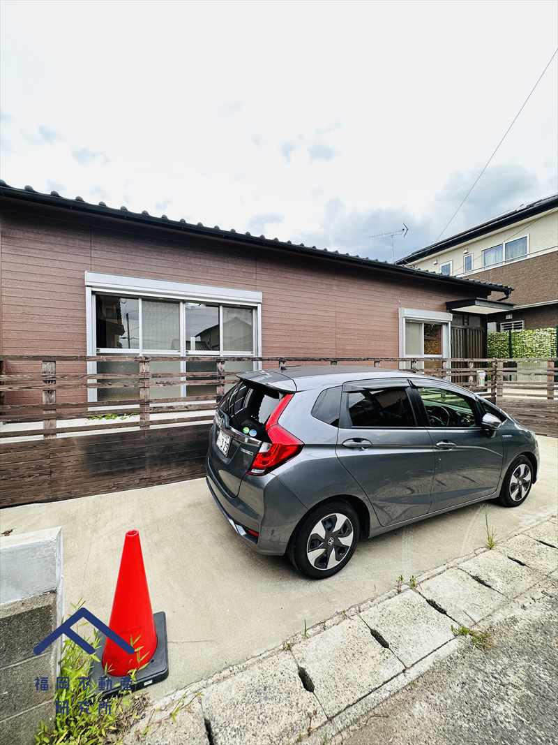 朝倉市中原　戸建ての駐車場
