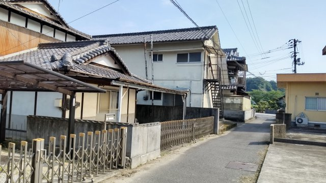 江田島市大柿町小古江　売土地の前面道路含む現地写真